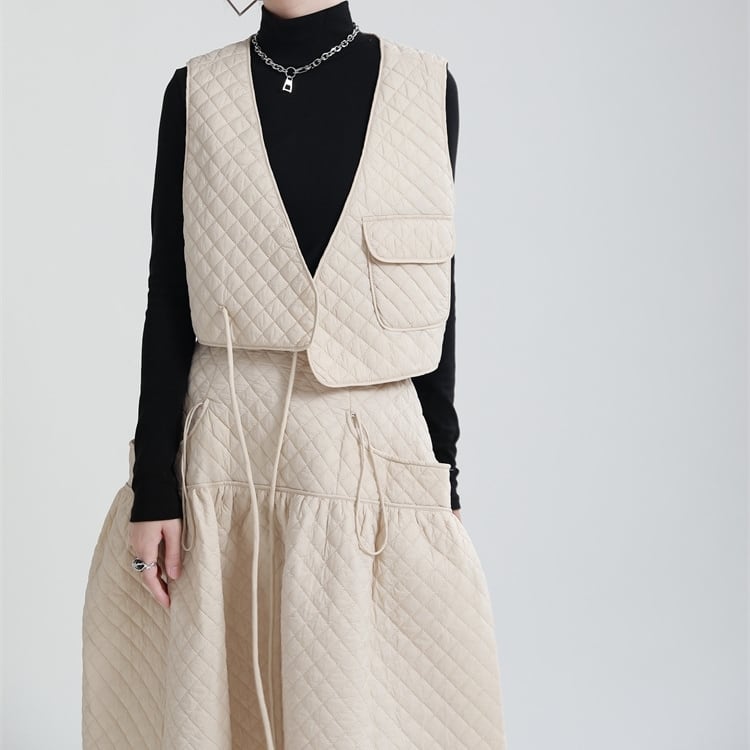 中綿ベスト レディース アウター ダウンコート キルティング ショート丈 Vネック 薄手 韓国風 中綿ダウンコート 軽い 軽量 フード付き 冬服 アウター 暖かい 大きいサイズ スリム 防寒 lout
