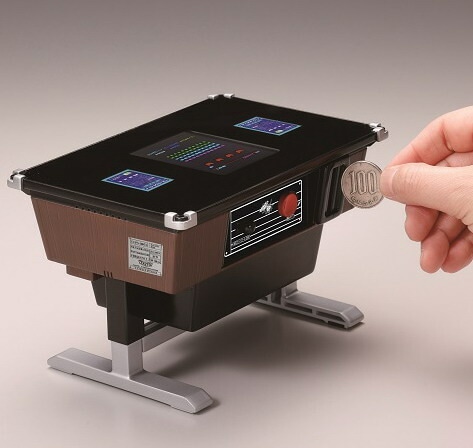 タカラトミー 遊べる貯金箱 スペースインベーダー テーブル筐体型