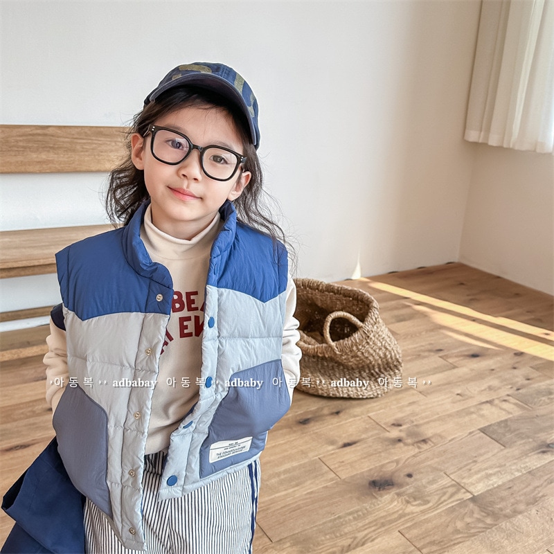 2024子供服秋冬服子供韓国版新国標羽毛ベスト少年少女冬123706