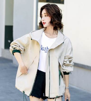 アウター ジャケット ウインドブレーカー ショート 長袖 ボリューム袖 ワイド ワイド フード付き ファスナー 前開き 大人可愛い シンプル カジュアル こなれ感 ラフ マニッシュ スポーティー ルー