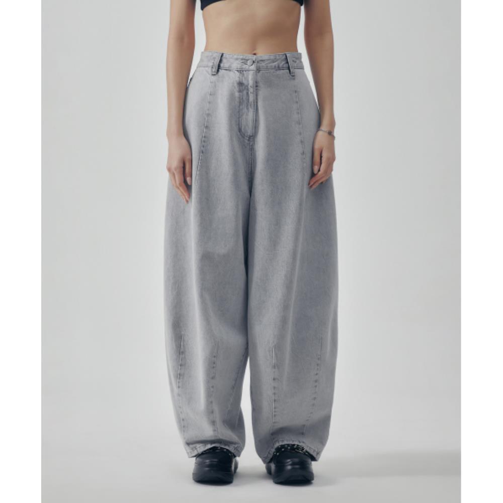 TREEMINGBIRD Curved Balloon Fit Denim Pants Gray TM253