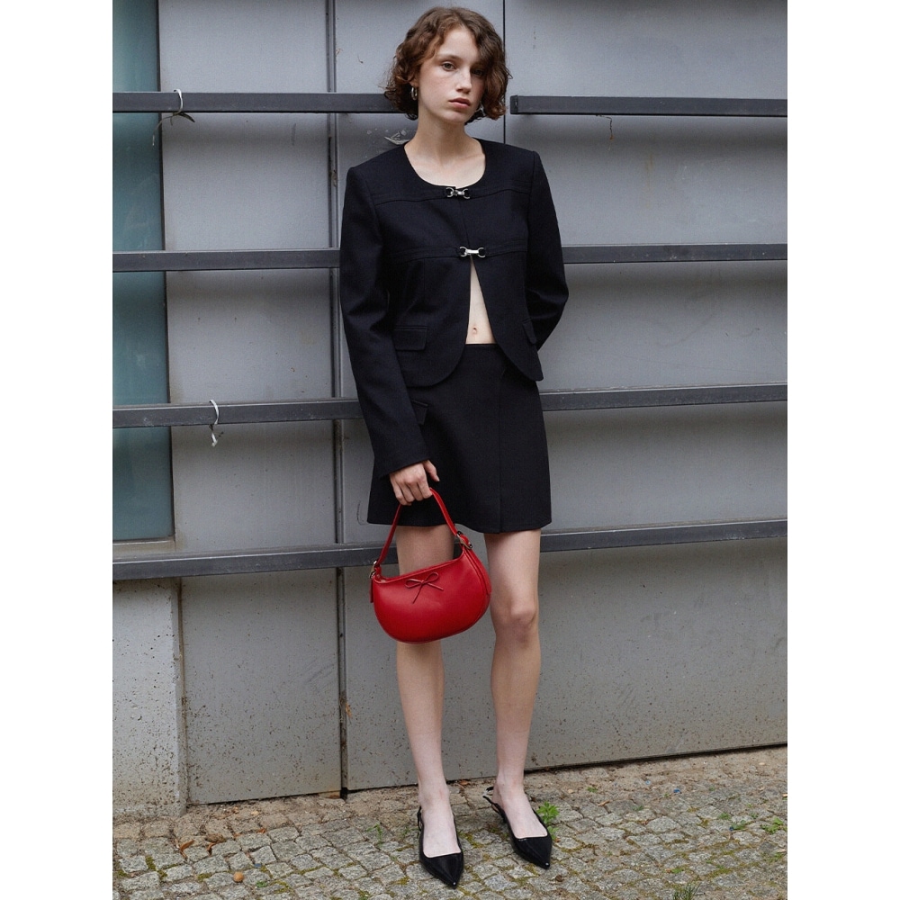 レイヴ・テイラー・イン・トゥルー・レッド UA4AB063 JZ