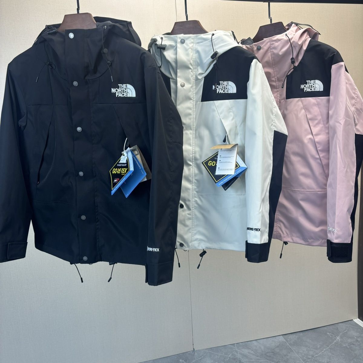 2024 レター アメリカ版防水ジャケットアウトドア スポーツ トラベル ジャケット