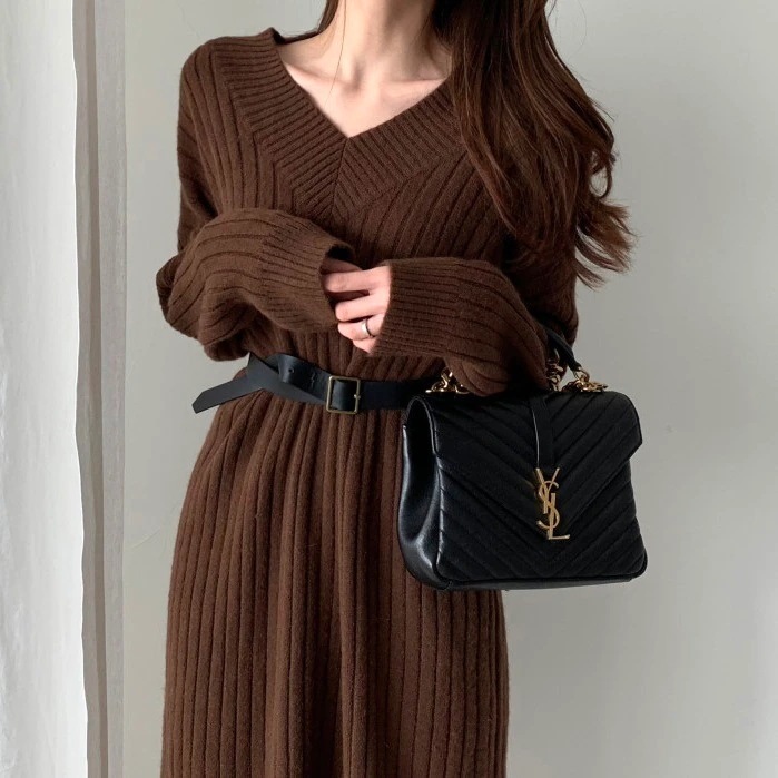 ミモレ丈 Vネック リブニット ワンピース ニットワンピース 膝下 ミモレ 袖あり 長袖 襟なし リブ ニット かわいい 大人可愛い きれいめ シンプル カジュアル 大人 おしゃれ お洒落 大人女子