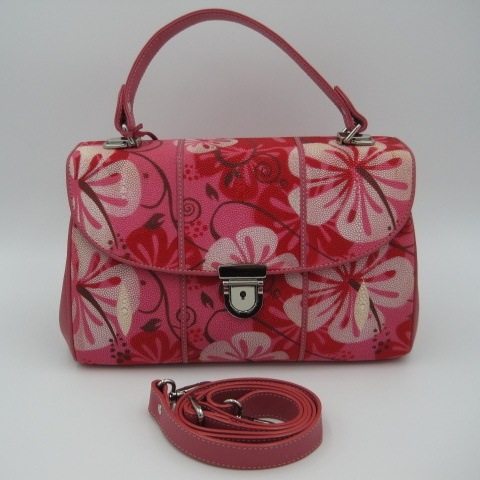 エイ革　スティングレイ　赤花柄　2way　ハンドバッグ　ショルダーバッグ　高級感　貴賓　金運UP