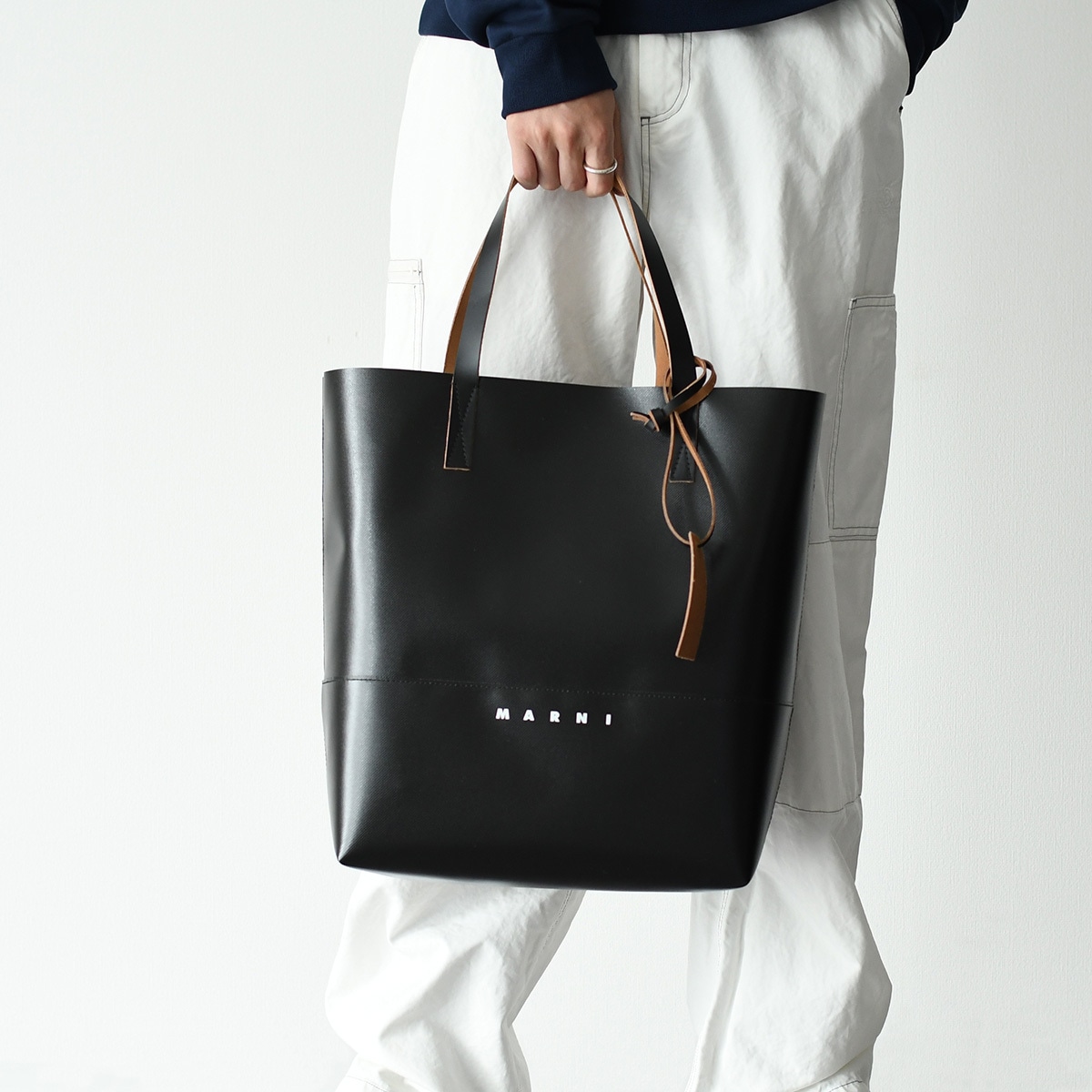 MARNI オープンショッパートートバッグ バッグ SHMQ0037A1 P5769 メンズ ユニセックス ブラック ペア お揃い ギフト おすすめ 人気