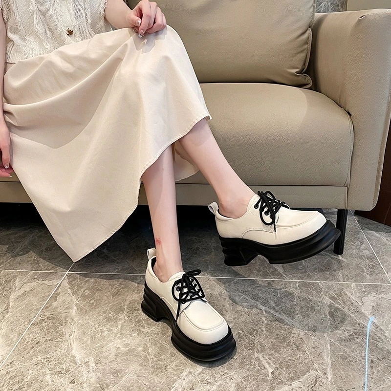 厚底ローファー ローファー レディース 厚底の小さな革靴 カレッジスタイルローファー