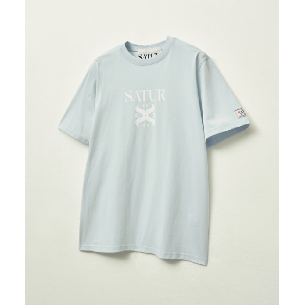 SATUR クラシックロゴ 半袖Tシャツ アイスブルー