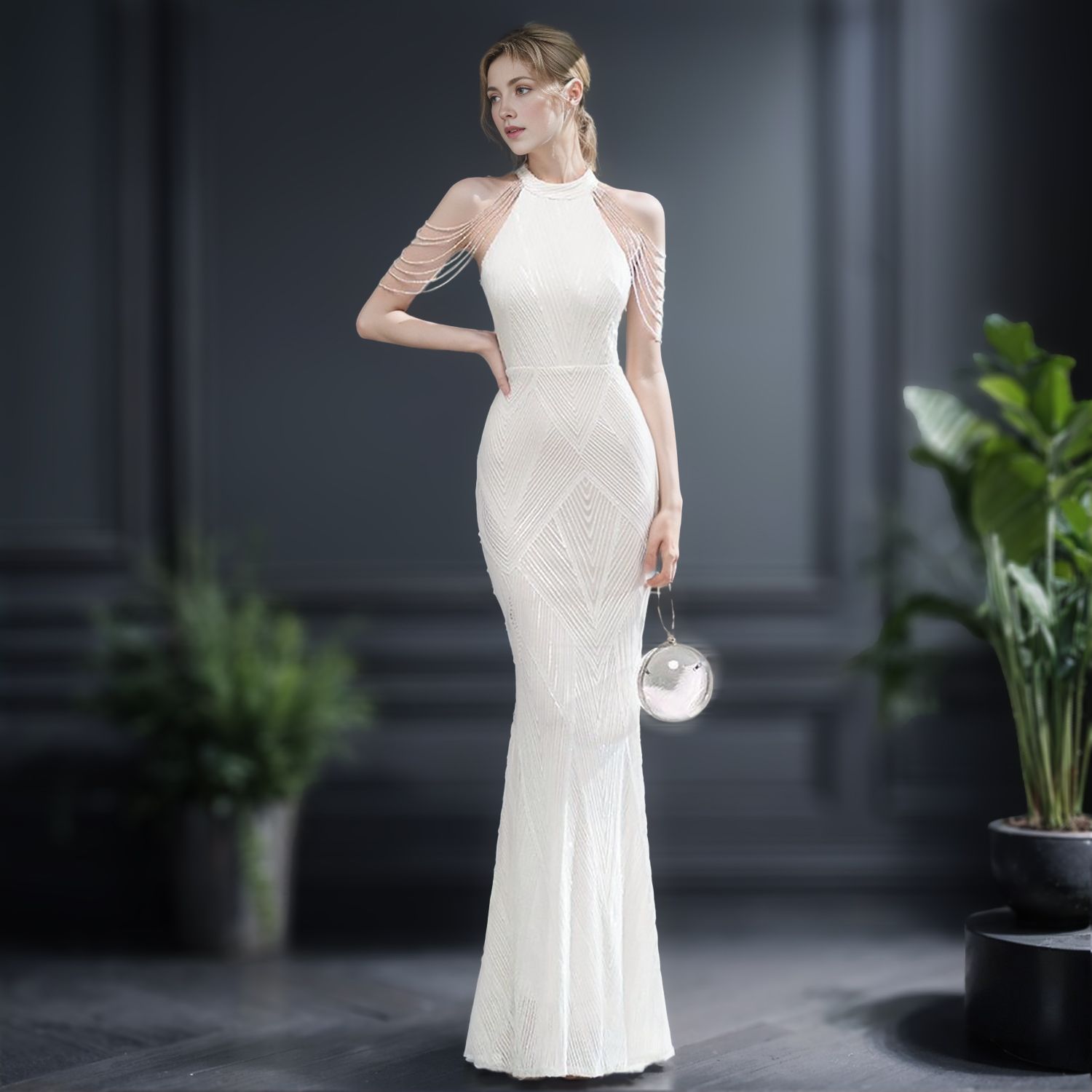 女性用白イブニングドレスバンケットスタイルノースリーブスリムホルターネックフロアレングスロングホストテール 4,874円