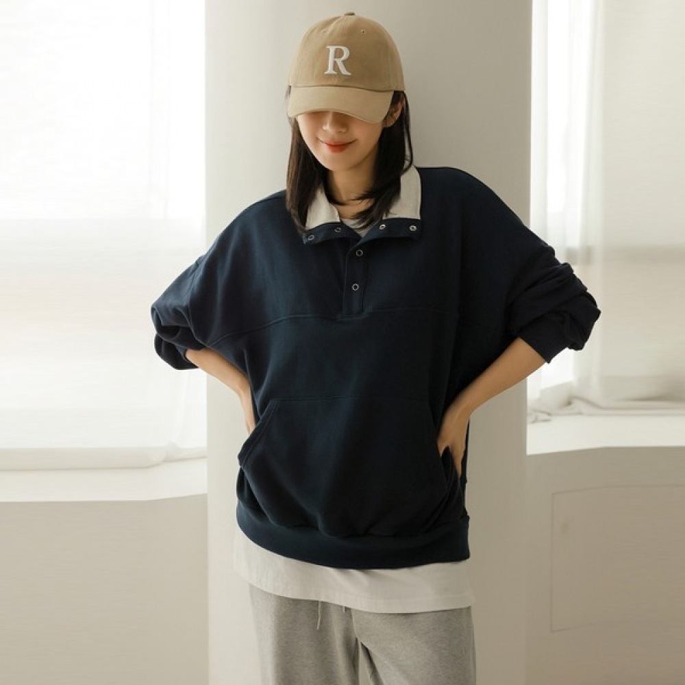 [Elysia] テザーハーフオープンカラースウェットシャツ