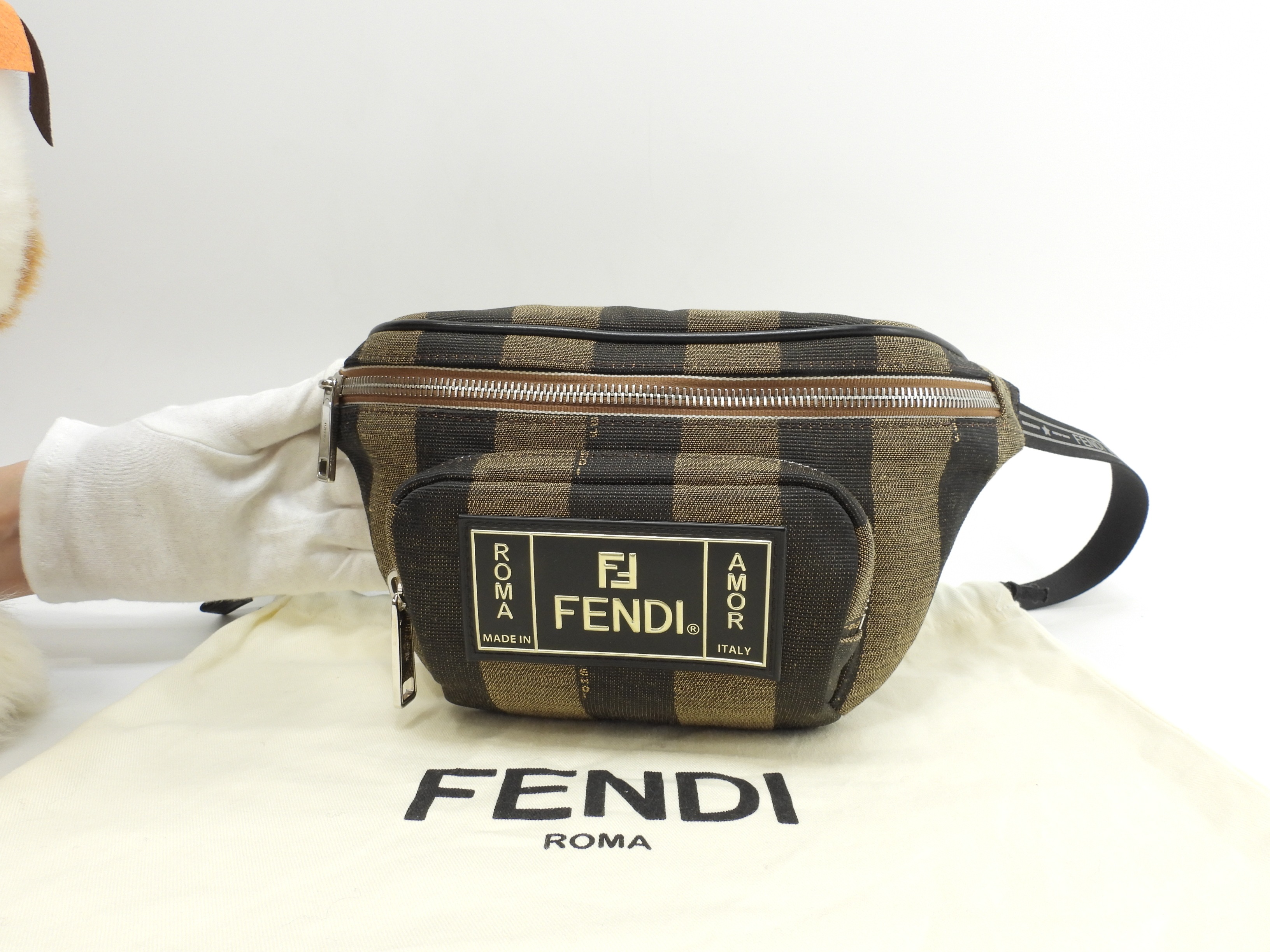 ボディバッグ小 ペカン ナイロン黒黄 ウエストバッグ バムバッグ 極美品@ 2