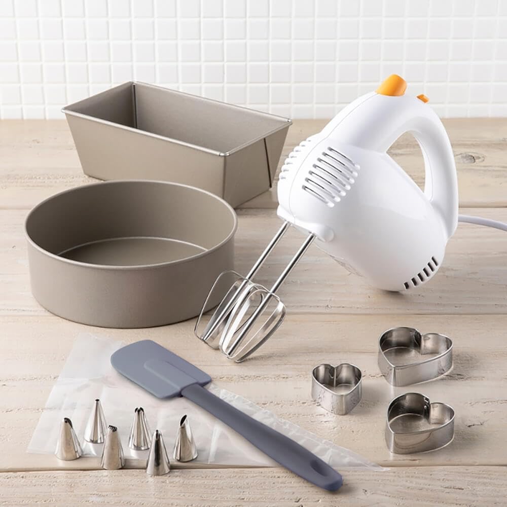 貝印 KAI ハンドミキサー & お菓子作り道具 6点セット 電動 小型 お手入れ簡単 5段階スピード調節 こびりつきにくい ケーキ型 クッキー抜き型 絞り器 ヘラ ホワイト