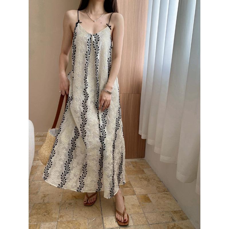 レイジースタイルのエレガントなヘビー刺繍のゆったりとしたスリミングストラップドレスSN lounge dress compre agora cozy worldwide 走れる タイト スカート