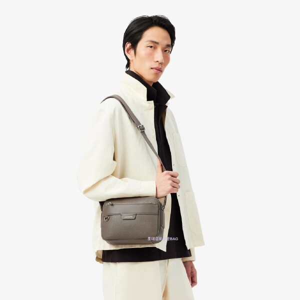 ラコステ オシアン リポーターバッグ NH5048O56GQ80