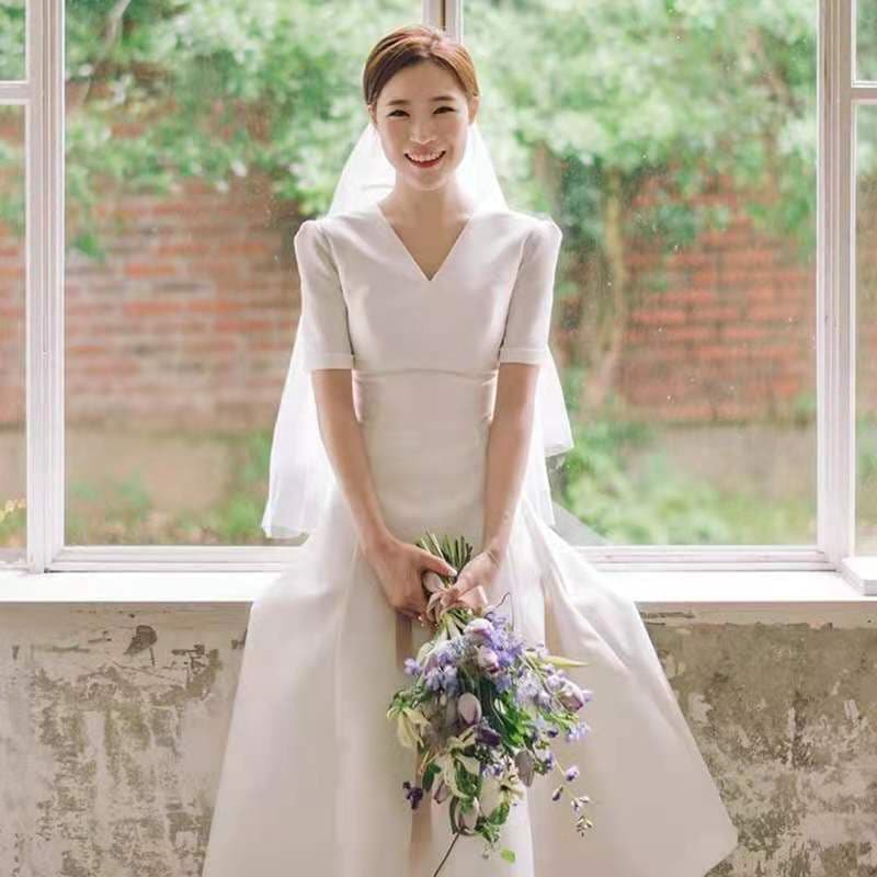 結婚式ワンピース 結婚式ワンピース お呼ばれ 結婚式ワンピース 着痩せ お呼ばれワンピース 結婚式 ワンピース お呼ばれ用の小さな白いドレスミドル丈の軽いウェディングドレスブライダルドレスプラス