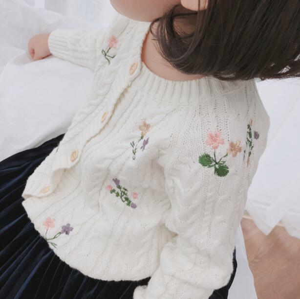 【本日限定】ケーブル編みニットカーディガン 秋冬　子供服　キッズコットン100％　純綿 花柄刺繍　女子 ガールズ トップス コーディガン アウター カジュアル 秋服 冬服 羽織 体型カバー 長袖 通園
