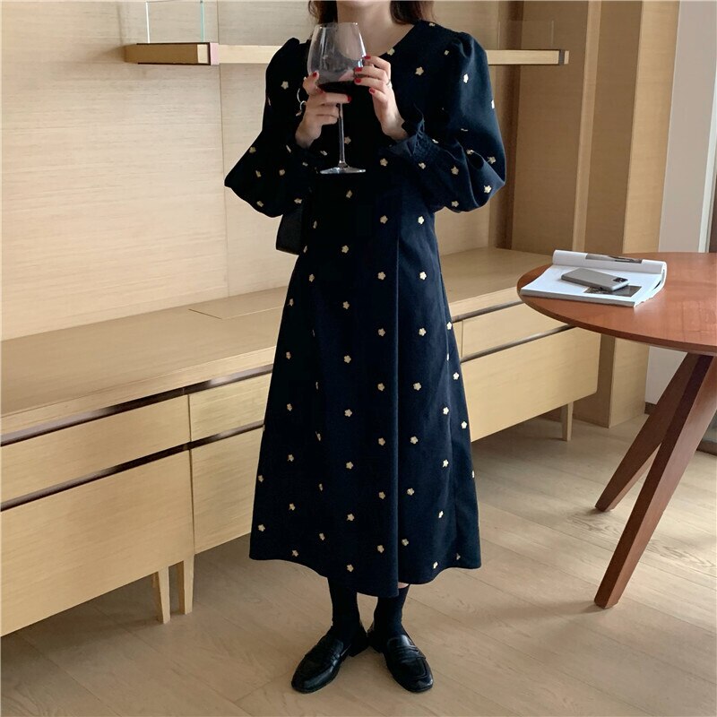 ワンピース　ロングワンピース　ロング 膝丈 花柄ワンピース ミモレ丈 花柄　袖あり 半袖 前開き 薄手 かわいい 大人可愛い きれいめ　カワイイ 韓国 大人可愛い　シンプル　大人　エレガント　清楚感