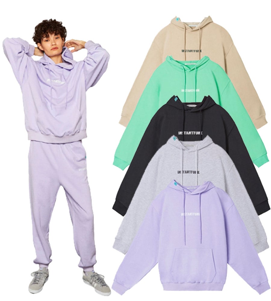 INS SEVENTEEN着用 Standard logo hooded sweatshirtフード