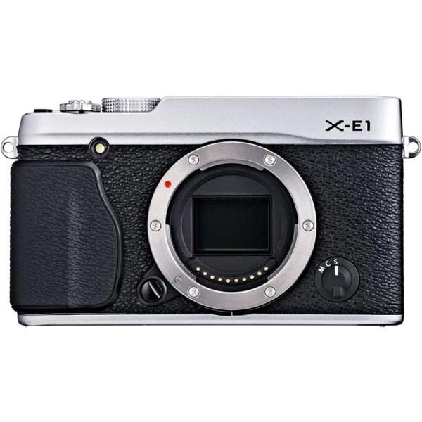 【中古】フジフィルム FUJIFILM ミラーレス一眼レフカメラ X-E1 ボディ 1630万画素 シルバー FX-X-E1S