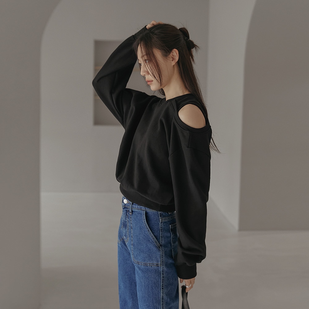 デオコットンオープンショルダーラウンドマンツーマン