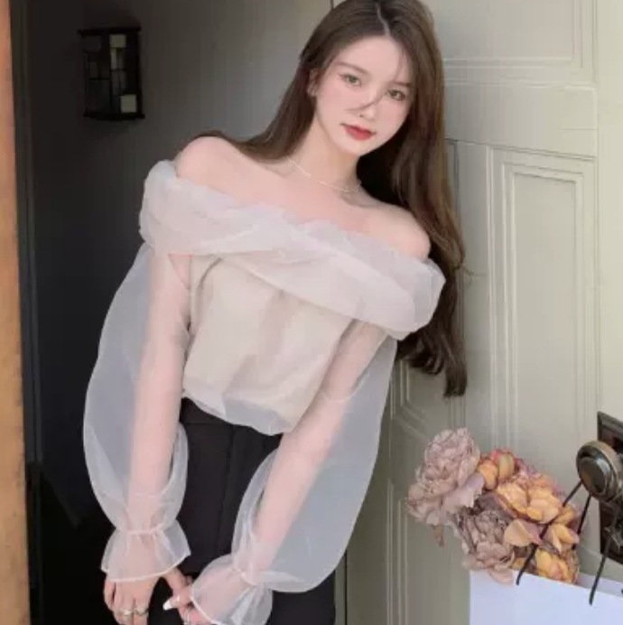 トップス デート シャツ ブラウス カットソー 袖あり 長袖 かわいい 大人可愛い きれいめ シンプル カジュアル 大人 上品 おしゃれ お洒落 主役級 存在感 春 夏 秋 オールシーズン 10代