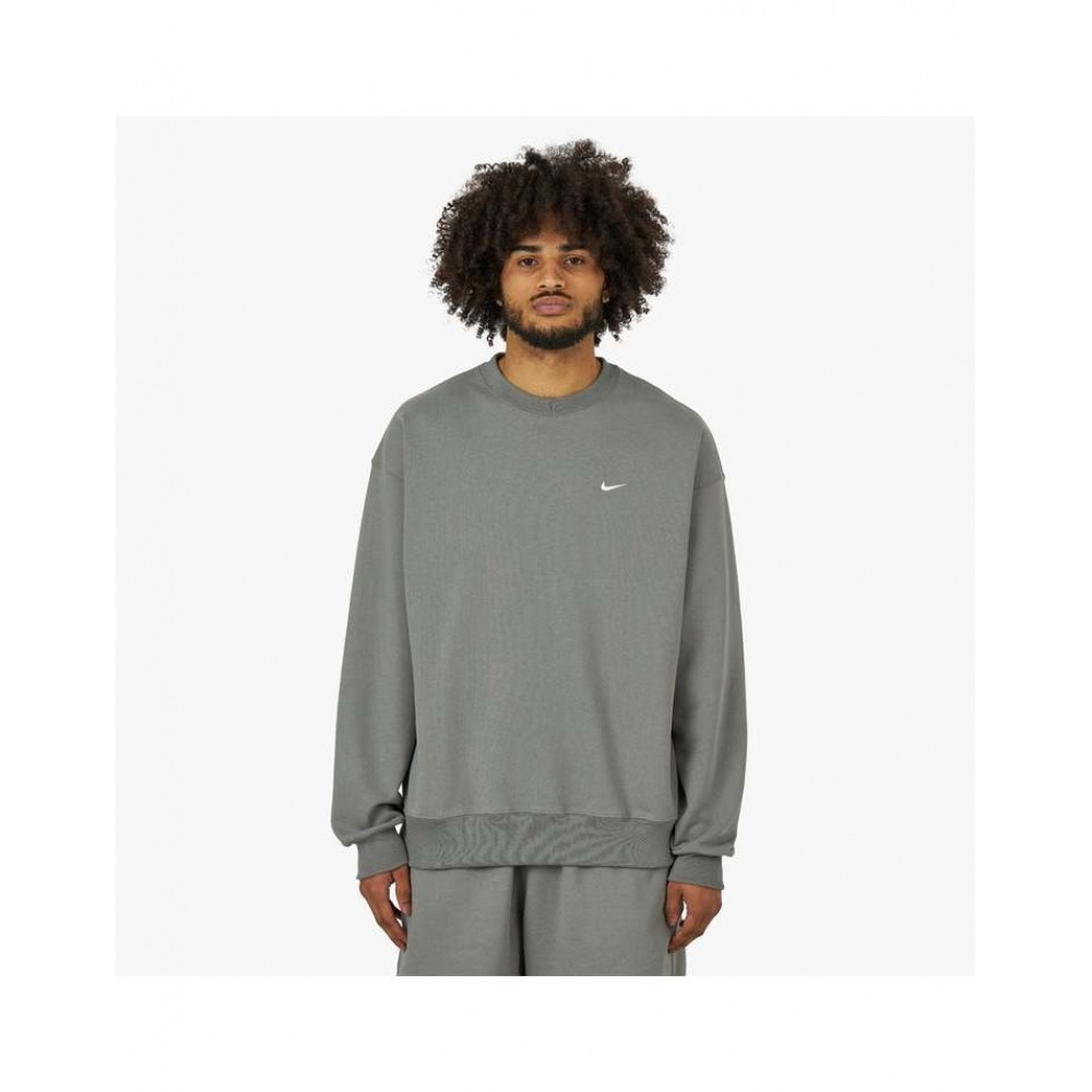 Nike ソロスウッシュスウェットシャツグレー 12,441円