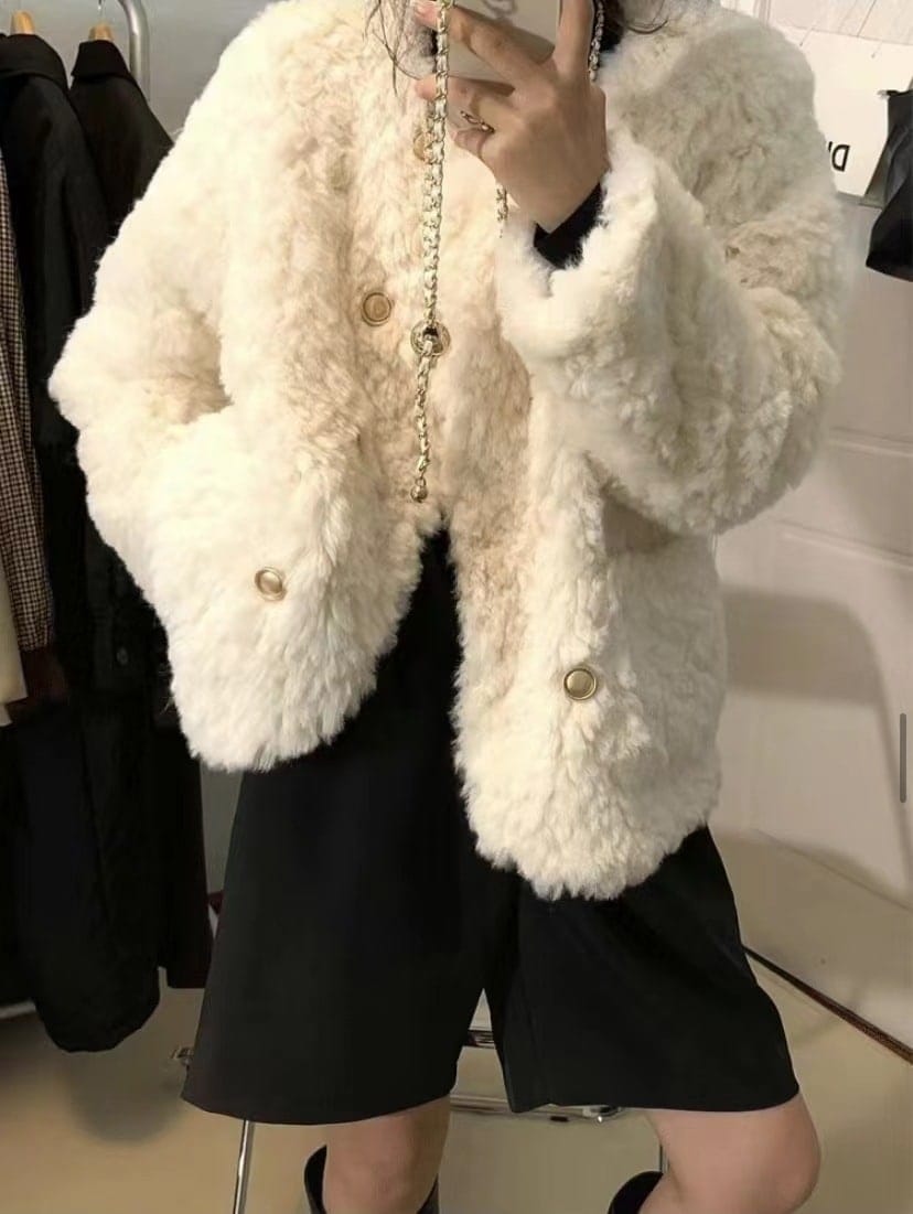 人気商品 ラムウールコート女性用2025冬新作イミテーションラビットファーヤングスタイル韓国風小さな香りの毛皮のようなコート