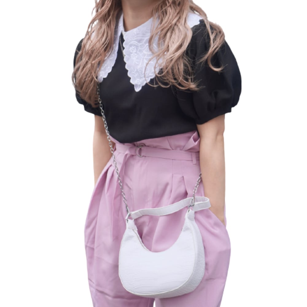 2way Crocodile Touch Half-moon Bag (white) A.D.G レディース ファッション 小物