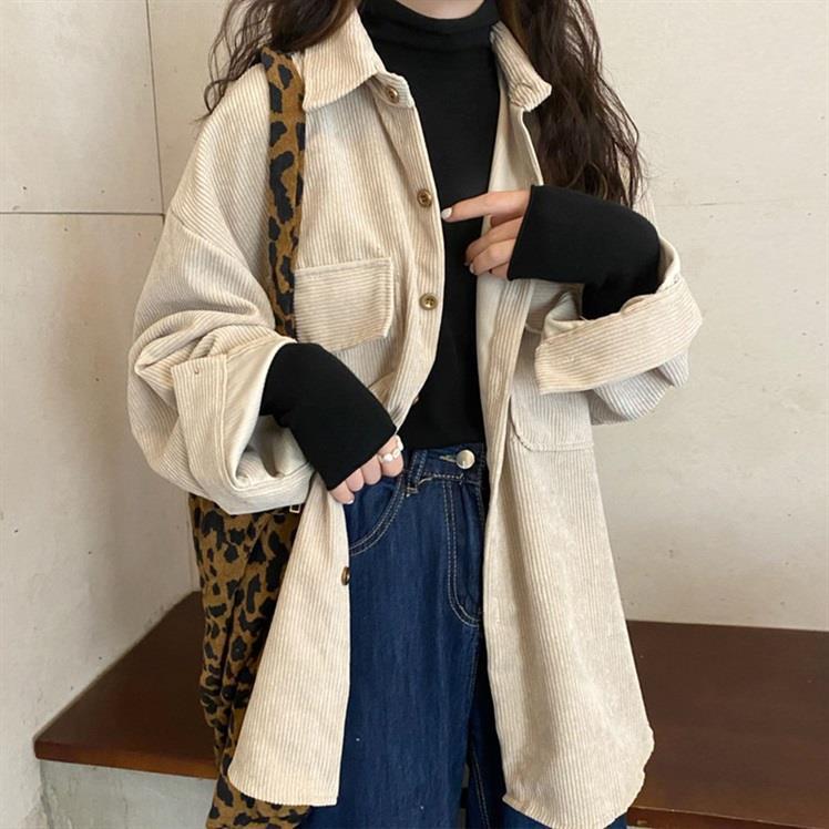 レトロなコーデュロイのレイヤード長袖シャツジャケットユニークなデザイン春秋冬に適しており多用途に使えるトップスです