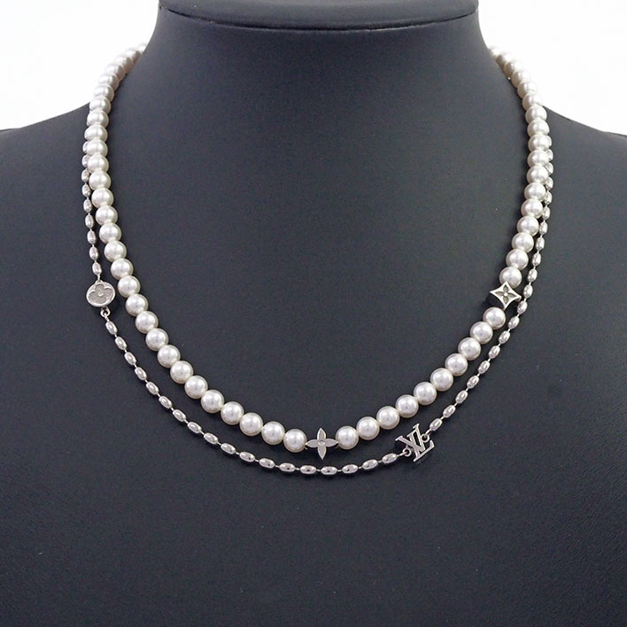 【美品】ルイヴィトン ネックレスパール フュージョン M01781 フェイクパール 【ネックレス】