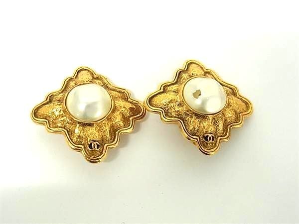 シャネル イヤリング ココマーク メタル - フェイクパール クリップ式 ゴールド アクセサリー ピアス ジュエリー 小物 人気 おしゃれ ブランド 女性 プレゼント ギフト【本物保証】 22,820円