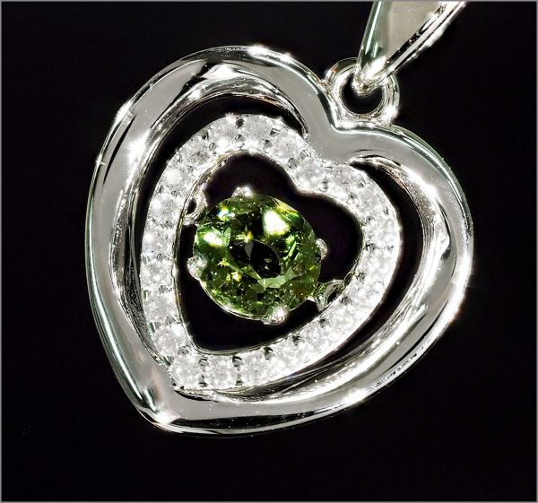 天然 モルダバイト クロスフォー ダンシングストーン ダイヤモンド ネックレス BOX