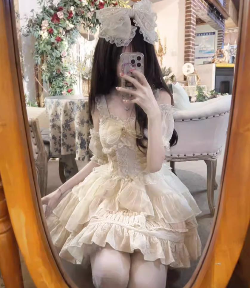 125【新作登場 最安値】 ロリータ ワンピース　 ゴスロリ コスプレ メイド服 コスチューム 文化祭 学園祭 衣装 仮装 ハロウィン おすすめ 可愛い ドレス　日常　写真　舞台　花嫁　洋