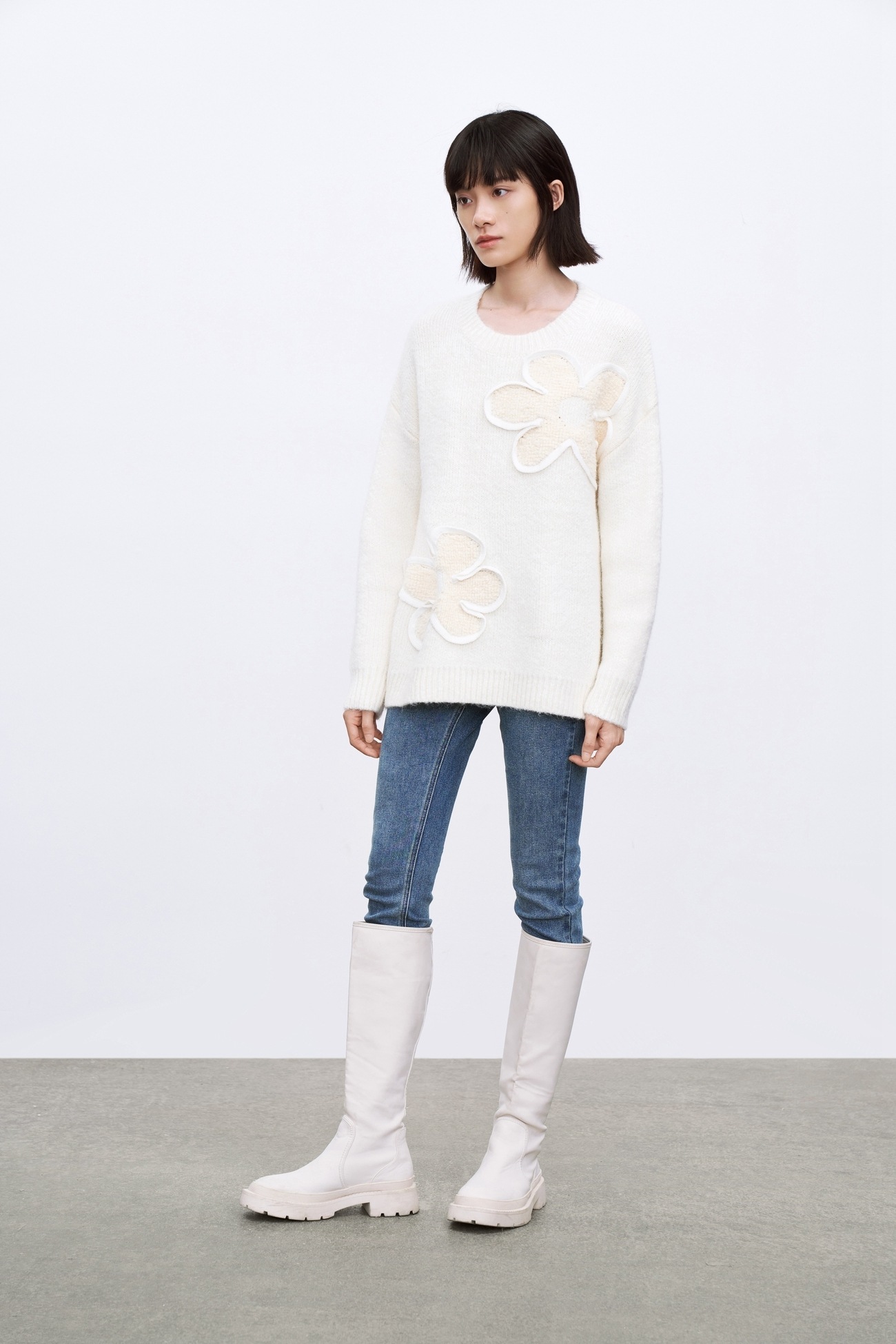 秋 冬 婦人服 スウィートレイジーフラワー 厚手プルオーバーセーター ふんわり ホワイト ライトブルー S M L XL トップス Tシャツ シャツ 袖あり 長袖 かわいい 大人可愛い きれいめ