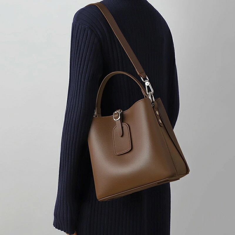 破格値ショルダーバッグ レディース バッグ レディース 小さめ 2way おしゃれ トートバッグ おしゃれ かわいい ハンドバッグ レディース かわいい レザー 本革 レザー調 高級感 セレモニー