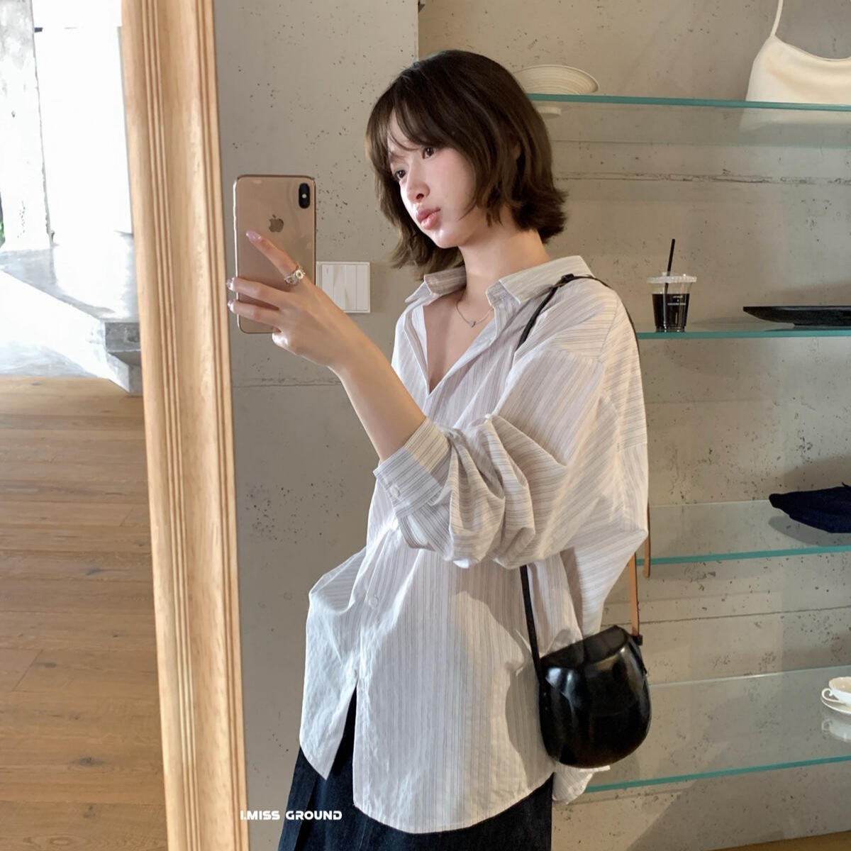 2026 初春韓国ファッショナブルなレトロピンストライプカジュアルラペル長袖シャツ女性用 R60968