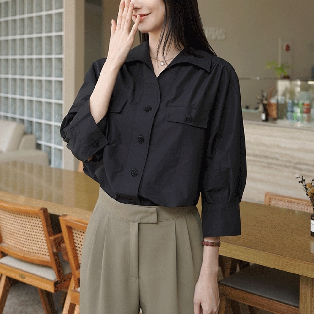 クリック＆ファニーネルチードボタンブラウス