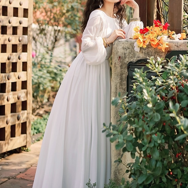 ワンピース ロングワンピース セミフレア ロング丈 長袖 ボリューム袖 バックシャン 背中開き ウエストマーク 揺れる シースルー かわいい 大人可愛い きれいめ シンプル カジュアル 上品 おしゃれ