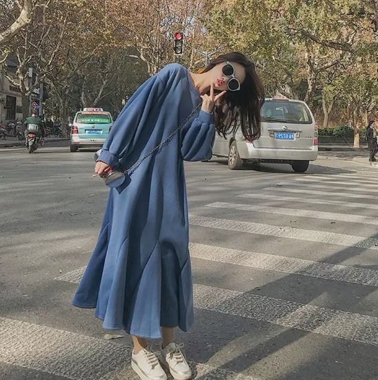 ワンピース ロングム丈 長袖 Uネック Aライン フリル かわいい 上品 おしゃれ お洒落 かっこいい レトロ 大人女子 こなれ感 主役級 甘い 無地 夏 20代 30代 レディース 休日 韓国