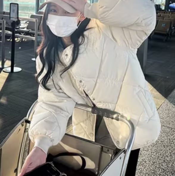 ジャケット 上着 かわいい 大人可愛い きれいめ シンプル カジュアル 大人 上品 おしゃれ お洒落 大人女子 こなれ感 個性的 主役級 存在感 美容師 メイクアップアーティスト ネイリスト