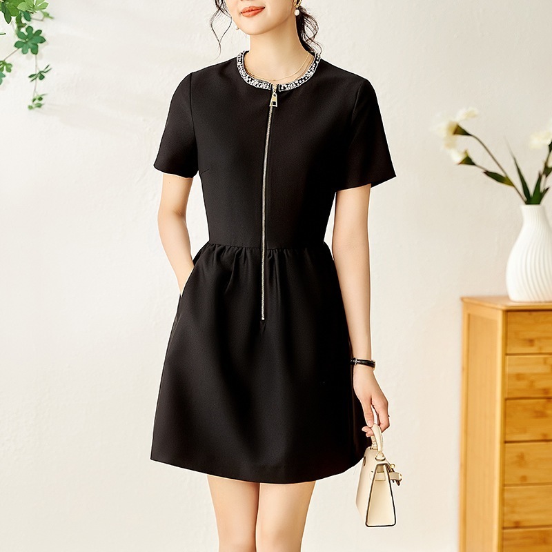 新しいダイヤモンドフロントジップウエスト細いAラインの女性のドレス 7,308円