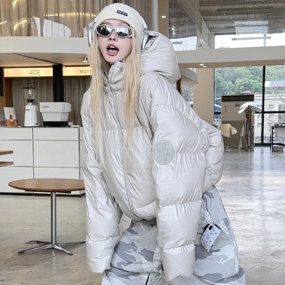 スノーボードウェア 2024 2025 ダウンコート メンズ レディース ダウンウェア ジャケット アウター ウィンタースポーツ スキーウェア スノボウェア スノーウェア 韓国風 防水 防風 22,143円