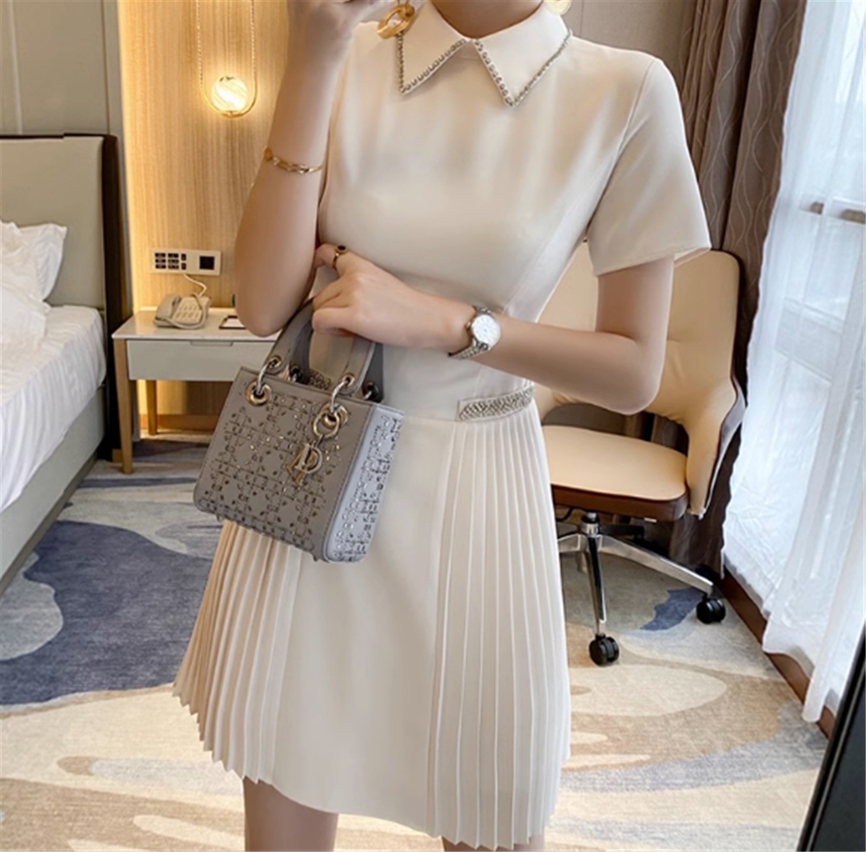 ワンピース ミニ丈 膝上 プリーツ 半袖 襟あり 大人可愛い きれいめ カジュアル 大人 上品 大人女子 こなれ感 主役級 存在感 無地 春 夏 10代 20代 30代 レディース 学生 通学
