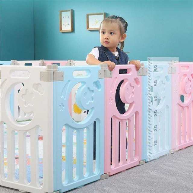 【2枚購入で100円OFF】新作商品 ベビーサークル ベビーゲート 折りたたみ おしゃれ プレイヤード プラスチック ドア付き 扉ロック セーフティーゲート 赤ちゃん