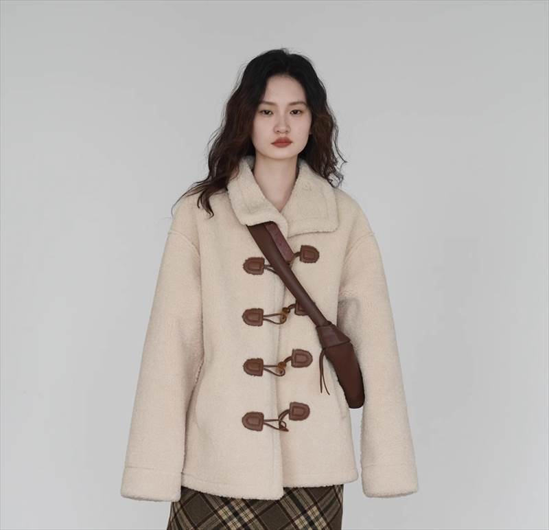 【売れ筋】 レディース トップス ジャケット アウター 上着 ウール ボタン ストレート Iライン ボアコート 萌袖 長袖 ポケット 前開き 大人可愛い かわいい 襟付き きれいめ 膝上 ショート ハ