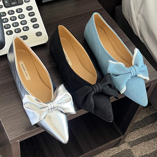 バレエシューズ パンプス りぼん リボン ポインテッドトゥ フラット レディース ぺたんこ 黒 ブラック 銀 シルバー デニム 歩きやすい 靴 婦人靴 韓国