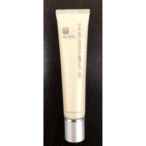 ニュースキン NU SKIN genLOC レディアント デイ SPF 22 5,526円