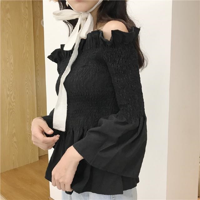 2250.フレアスリーブ　フリル　オフショルダートップス(ブラック)　 2019 春夏 新作 大人 かわいい カジュアル OL 20代 30代 デート服 女子会 100,000円