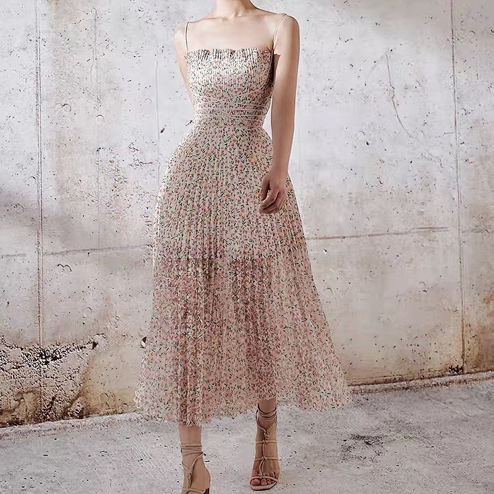 夏パーティードレスドレスノースリーブリネンワンピース韓国ファッション 花柄ワンピース 着痩せ 高級感 キャミソール ストラップレスブラ ノースリーブワンピース 気質 百掛けキャミワンピース
