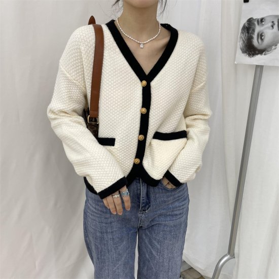 ニットカーディガン レディース トップス 羽織 Ｖネック コントラストカラー ボタン ポケット 長袖 シンプル 無地 きれいめ お出掛け おしゃれ ブルー ホワイト ブラック ニットカーディガン